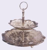 Ezüstözött emeletes kínáló, m: 25 cm