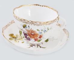 Meissen antik kézzel festett teás csésze, aljjal, jelzett, aranyozáson kopással, kardos jelzés, d: 15 cm