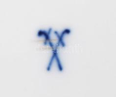 Meissen antik kézzel festett teás csésze, aljjal, jelzett, aranyozáson kopással, csészén lepattanáss...