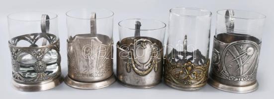 5 darab ezüstözött orosz szamovár pohár, üveg betéttel m: 11 cm alatt