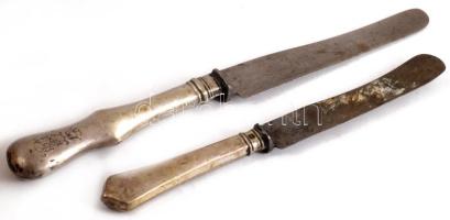 4 darab ezüst (Ag) és ezüst (Ag) nyelű evőeszköz, jelzett, bruttó 181g