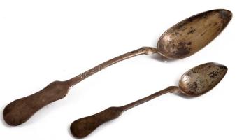 4 darab ezüst (Ag) és ezüst (Ag) nyelű evőeszköz, jelzett, bruttó 181g