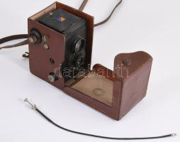 Voigtlander Brilliant fényképezőgép, Anastrigmat optikával, tokjában, jó állapotban.