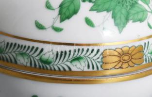 Herendi Apponyi zöld bonbonier rózsa fogóval. Jelzett, hibátlan, d: 7,5 cm