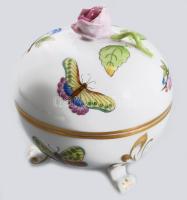 Herendi Viktória mintás bonbonier. Jelzett, rózsán sérüléssel, d: 9,5 cm