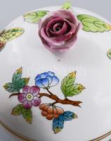 Herendi Viktória mintás bonbonier. Jelzett, rózsán sérüléssel, d: 9,5 cm