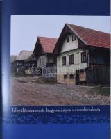 Furu Árpád: Kalotaszeg népi építészete. Kolozsvár, 2012, EXIT. 100p. Gazdag képanyaggal illusztrált....