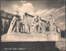 ca 1930 Budapest Kossuth szobor, turisztikai fotó, eredeti nagyítás, eredeti kézi feliratozással 30x23 cm