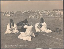 ca 1940 Bugac gulyások turisztikai fotó, eredeti nagyítás, eredeti kézi feliratozással 30x23 cm