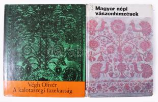 Vegyes népművészeti könyvtétel, 4 db:

Dr. Flórián Mária: Magyar népviseletek. Rajzolta Urai Erika...