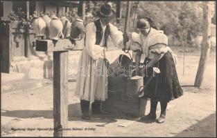 ca 1940 Boldog falu, népviselet nagy méretű turisztikai fotó, eredeti nagyítás, eredeti kézi feliratozással 40x25 cm