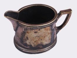 Berndorf ezüstözött alpakka tejszínkiöntő, alján beütött "Arany Bika Szálloda" (Debrecen) ...