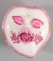 Herendi indiai kosár lila mintás szív alakú bonbonier, jelzett, fogón minimális pattogzással, 7,5x7 ...