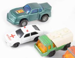 5 darab játékautó, kopással, h: 9 cm alatt
