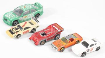 5 darab játékautó, kopással, h: 10 cm alatt