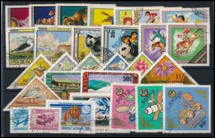 Mongólia kb 120 db bélyeg