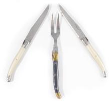 Laguiole francia 2 darab kés és egy szervírozóvilla, jelzett, h: 22-24 cm