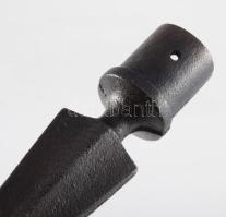 Vas zászlórúd vég, h: 15 cm