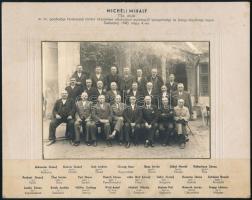1940 Szekszárd, Michéli Mihály m. kir. gazdaság tanácsossá történt kitüntetése alkalmából egybegyűlt igazgatósági és felügy.-bizottsági tagok, kartonra kasírozott fotó, feliratozva, 12×17 cm