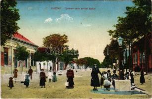 1924 Harta, Újváros utca artézi kúttal; Molnár Gyula kereskedő kiadása (EB)