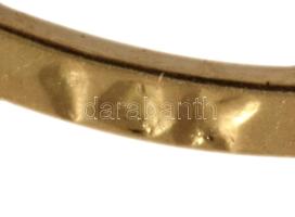 Arany (Au) 14K fülbevaló pár, köves ékítéssel, jelzett, d: 1,1 cm, bruttó: 1 g