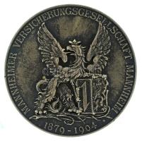 Német Birodalom 1904. "A Mannheimer Biztosító Társaság 25. évfordulója" jelzetlen Ag emlékérem (48,38g/50mm) T:AU, patina German Empire 1904. "25th anniversary of the Mannheimer insurance company" unmarked Ag commemorative medal (48,38g/50mm) C:AU, patina