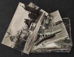 70 db MODERN fekete-fehér magyar város képeslap (főleg Képzőművészeti Alap) / 70 MODERN black and white Hungarian town-view postcards