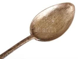 2 darab ezüst (Ag) teás kanál, jelzett, h: 14 cm, nettó 35g