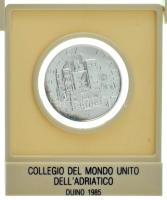 Olaszország 1985R 500L Ag kapszulában, műanyag dísztokban T:UNC patina Italy 1985R 500 Lire Ag in capsule and plastic decorative case C:UNC patina Krause N#12022