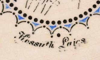 Nowotny Altrohlau manufaktúra: Kossuth Lajos falitányér. Cca 19. sz. vége, fajansz, jelzett: masszáb...