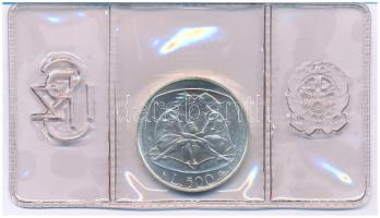 Olaszország 1987R 500L Ag "A család éve" eredeti lezárt fóliacsomagolásban és műanyag dísztokban, tanúsítvánnyal T:UNC Italy 1987R 500 Lire Ag "Year of the Family" in original sealed foil packing and in plastic decorative case, with certificate C:UNC Krause KM#121