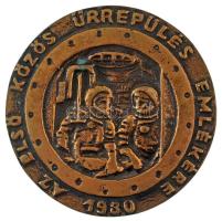1980. "Az első közös űrrepülés emlékére" öntött bronz emlékérem (83mm) T:XF Hungary 1980. "To the Memory of the First Joint Space Flight" cast bronze medallion (83mm) C:XF