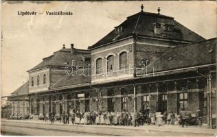 Lipótvár, Újvároska, Leopoldov; vasútállomás / railway station (Rb)