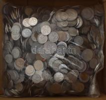 Vegyes, magyar és külföldi érmetétel mintegy ~5kg súlyban T:vegyes Mixed, Hungarian and foreign coin lot (~5kg) C:mixed