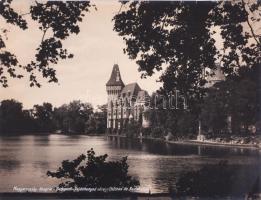 ca 1940 Budapest, Vajdahunyad nagy méretű turisztikai fotó, eredeti nagyítás, eredeti kézi feliratozással 30x23 cm