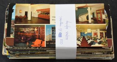 208 db MODERN nagyalakú külföldi város képeslap / 208 modern large-sized foreign town postcards