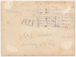 1928 Temesvári AC - Temesvári Kinizsi labdarúgó mérkőzés, Zombori Vilmos kapus gólt kap, focisták / ...