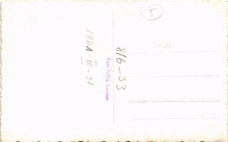 1941 Zombor, Sombor; korcsolyázó diáklányok télen / student girls are ice skating in winter. Ivan ph...