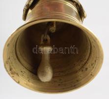 Réz asztali csengő, plasztikus mintával, m:15,5 cm