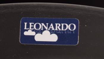 Leonardo design fúvott üveg kínáló, címkével és gravírozással jelezve, d: 28,5 cm