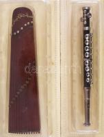 4 db mini hangszer, eredeti dobozában: timpani, balalajka, koto, piccolo. Kb 12 cm