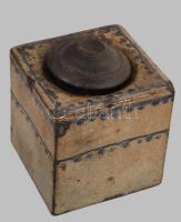 Tintatartó készlet porzóval, tálcával. cca 1822-1845, Batiz vagy Kassa, írókázott mintás kőcserép, j...