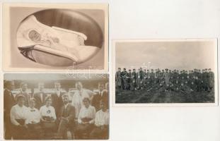 22 db RÉGI fotós képeslap: portrék, családok, párok, gyerekek / 22 pre-1945 photo postcards: portrai...