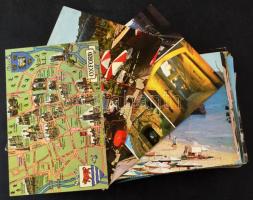 100 db modern külföldi városképes lap