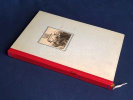 Marx, Karl:  A polgárháború Franciaországban. (Budapest, 1961). Kossuth Könyvkiadó - Magyar Helikon (Békés megyei Nyomdaipari Vállalat Gyomai Telepe). 114 + [6] p. + 13 t. Könyvgyűjtők számára készült, számozott, bibliofil kiadás. Kolofon: "A korábbi fordításoknak az eredetivel való újabb egybevetését és javítását a Marxizmus-leninizmus Klasszikusainak Szerkesztősége végezte. A kötésterv és tipográfia Lengyel Lajos munkája. Készült a Gyomai Nyomdában, kézi szedéssel, Bodoni betűvel, offset papíron. Megjelent félbőr-kötésben 4.700 példányban. 14. számú példány". Karl Marx "Der Bürgerkrieg in Frankreich" című művében összefoglalja az előző évben, 1870-ben elbukott francia kommün tanulságait. A korábban is közismert Marx ezzel a nagyon is aktuális munkájával lett a munkásmozgalom nemzetközi szinten is elismert vezetője. A marxizmus egyik alapművének tekinthető munkát 1918-tól többször is kiadták Magyarországon. Példányunk a társadalompolitikai elemzés sokadik fordításából, ám első díszkiadásából származik. Aranyozott gerincű, illusztrált kiadói félbőr kötésben. Jó példány.