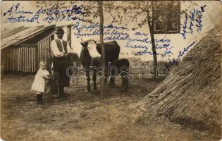 1910 Rafna, Raffna, Ramna; Győry Sarolta állatokat etet, saját kezű levelével / folklore. photo (EB)