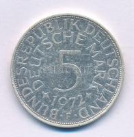 Német Szövetségi Köztársaság 1972F 5M Ag kapszulában, tanúsítvánnyal. T:XF karc Federal Republic of Germany 1972F 5 Mark Ag in capsule, with certificate. C:XF scratch Krause KM#112