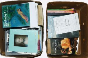 Hatalmas, vegyes főleg művészeti könyvtétel, különféle témákkal, 2 banános-ládányi, változó állapotban.