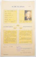 1944 A budapesti Svéd Kir. Követség védőútlevele (SchutzPass) Elek Pál részére, 1944. augusztus 19., rajta a Carl Ivan Danielsson svéd kir. követségi vezetőkjének saját kezű aláírásával, fotóval / 1944 Schutz-Pass with autograph signature of Carl Ivan Danielsson Swedish diplomat, with photo, with fold marks. Very rare!