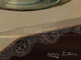 Molnár Z. János (1880-1960): Csendélet. Olaj, karton, jelezve jobbra lent. Dekoratív fakeretben, 50x...